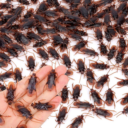 Pretty Realistic 120PCS Fake Roaches, Fake Cockroaches  Great Way to Play a Prank, Faux Cockroaches Lifelike Creepy Perfect for Halloween Project, Tricking People, Kid Playing